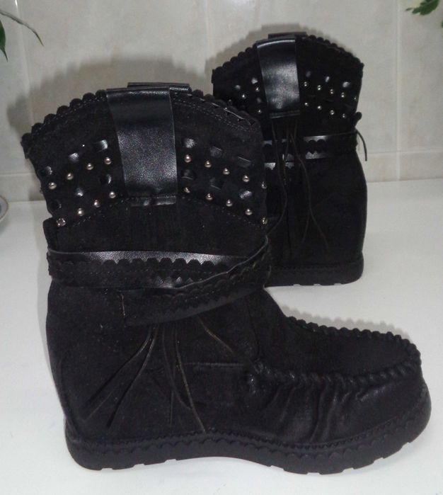 Black Boots Size 36, New64730137513218121