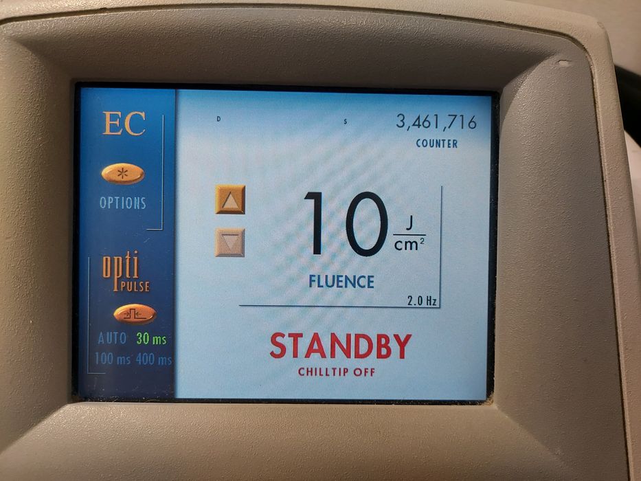 Продам косметологический лазер для эпиляции Lumenis LightSheer EC