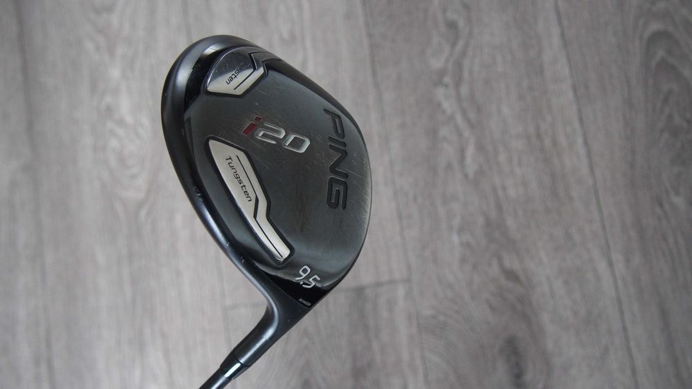 Kij do golfa Ping Driver