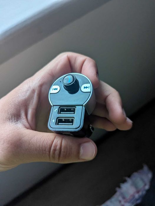 Transmissor Bluetooth para Rádio de Carro