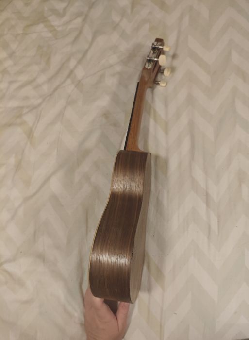 Cavaquinho APC Modelo 101