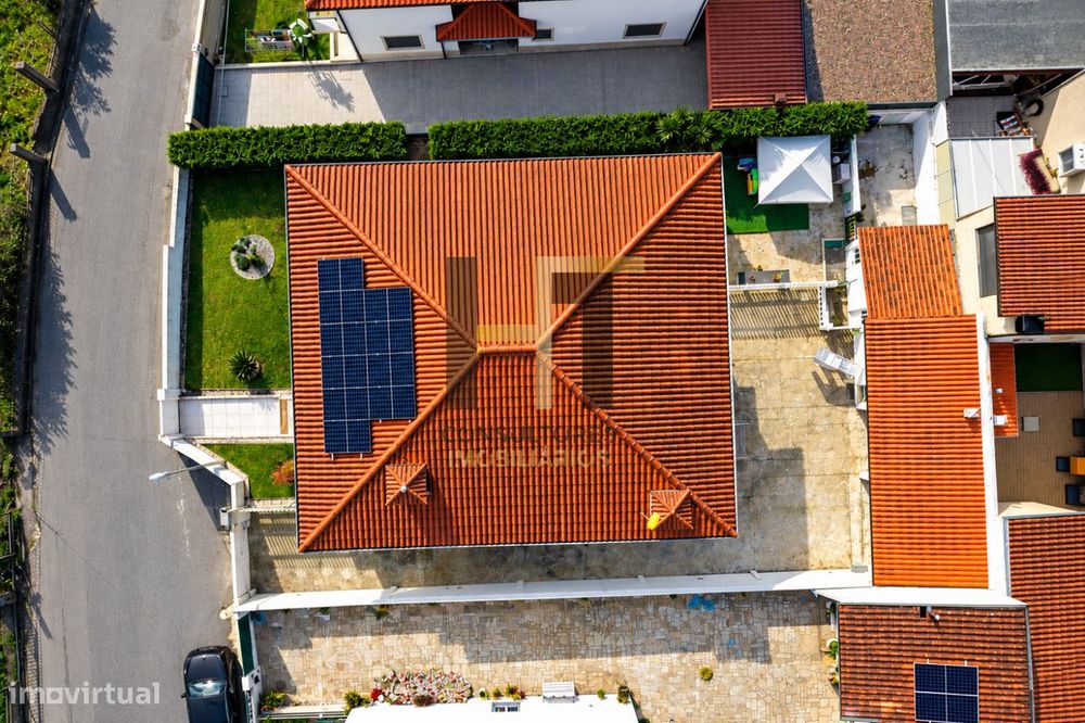 Moradia T3 Isolada de 4 Frentes | Suíte | Jardim | Alvarelhos