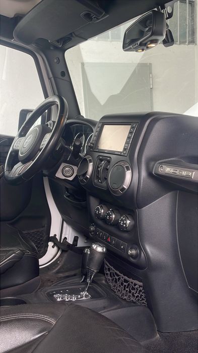 Jeep Wrangler Unlimited MOAB Edition 2.8 Crd 200cv - 2013