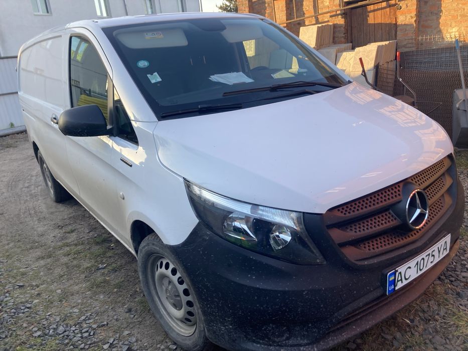 Мерседес Бенс eVito