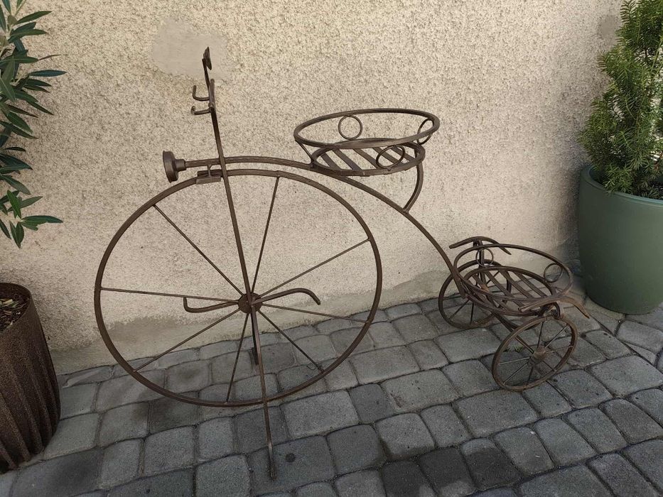 Kwietnik rower  ozdoba ogrodu