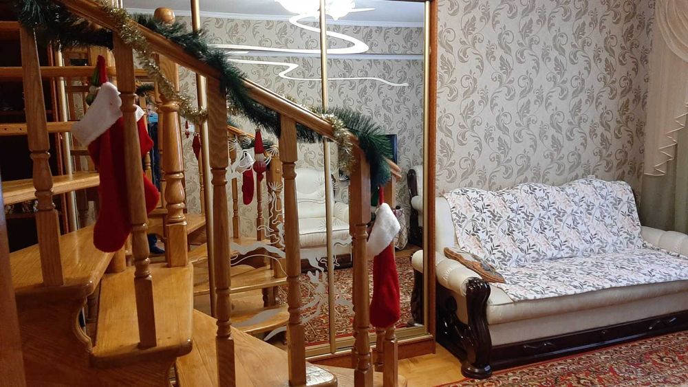 Продаж 3 кім кв. 84 м  50 тис.