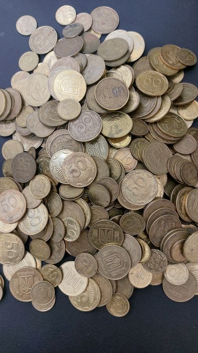 Продам монеты Украины.(копилка).