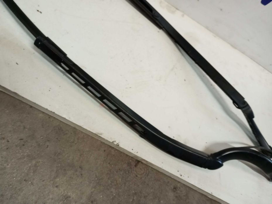 Hastes escovas frente Jaguar XF250