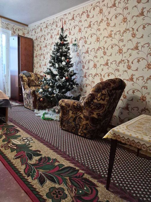 Продам 3 кімн. квартиру в р-ні 3 лікарні. 4/5 пан. будинку. 37000