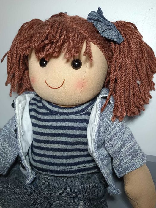 Boneca de Pano Holly — Hopscotch Collectibles