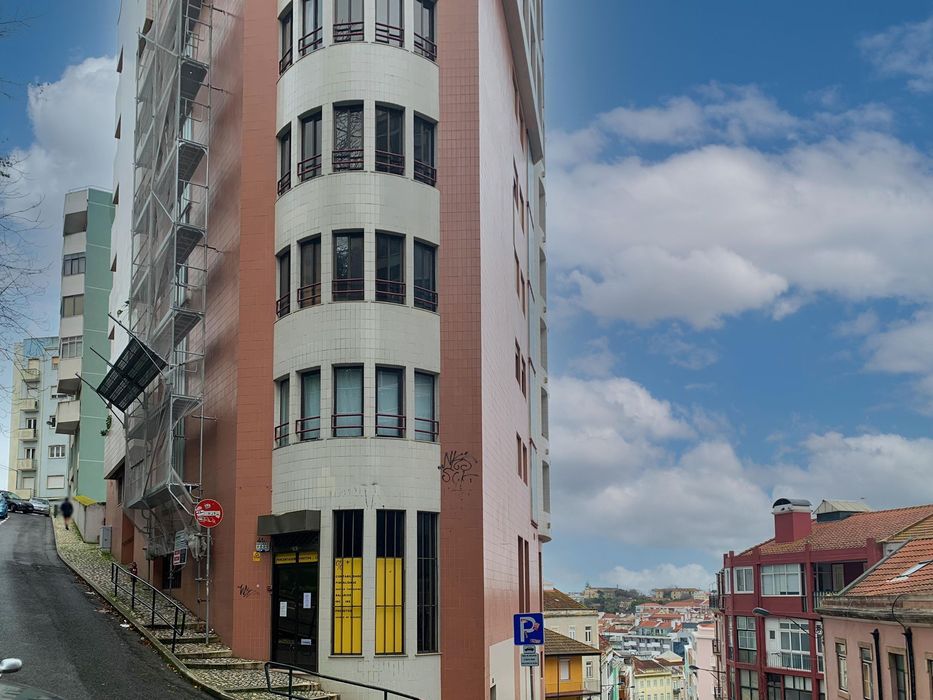 Arrendamento de apartamento t2 na Rua Marques da Silva, 41