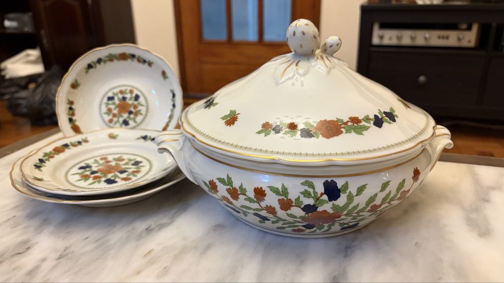Conjunto de 4 pecas de loiça de coimbra