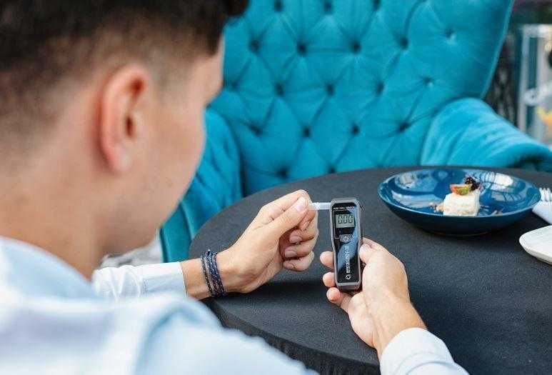 Alkomat F-30 Kalibracja 24mc 10 lat gw Eltrox Bełchatów