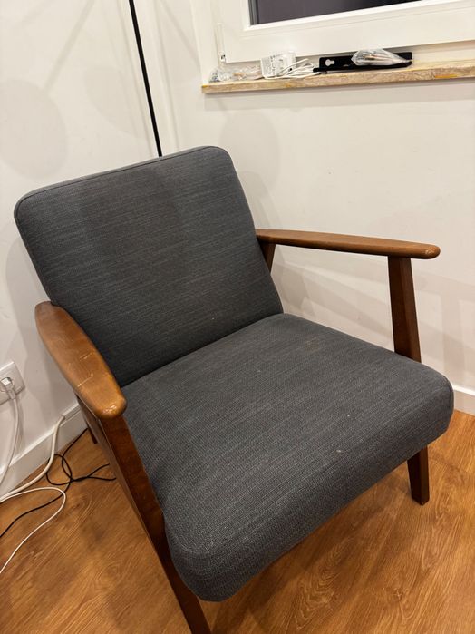 Poltrona IKEA EKENÄSET cinzenta