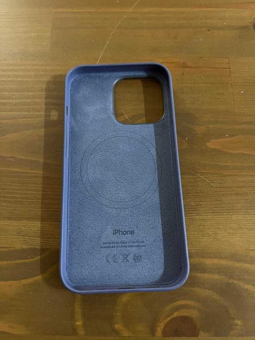 Oryginalne etui Apple MagSafe do iPhone 13 Pro – fioletowe