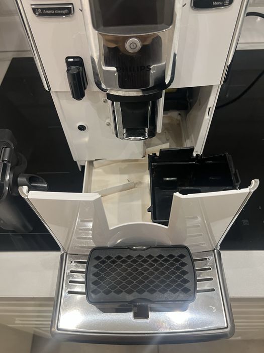 Ekspres do kawy Philips LatteGo EP5331