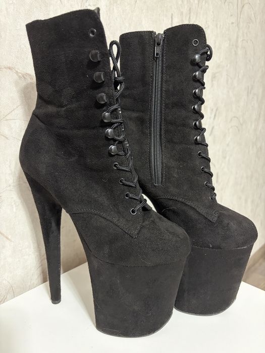 Стріпи Pleaser трійки, 37р