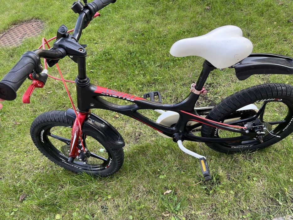 Дитячий велосипед Royal Baby SPACE SHUTTLE 16