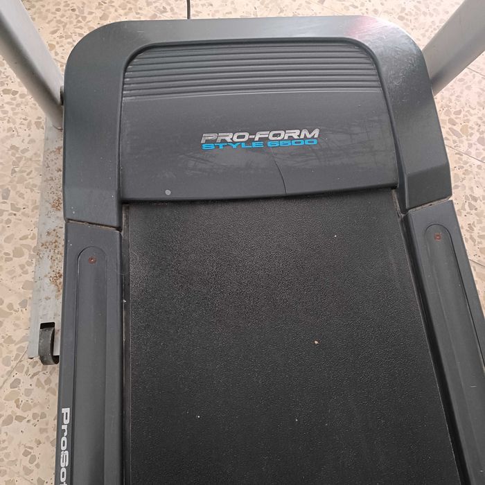 Moving walkway469702697047173123