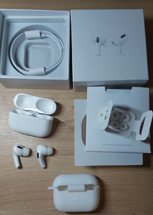 Навушники AirPods Pro with