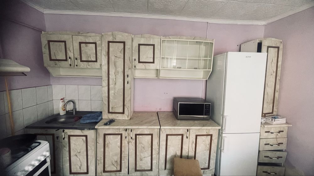 Кухня безкоштовно віддам самовивіз