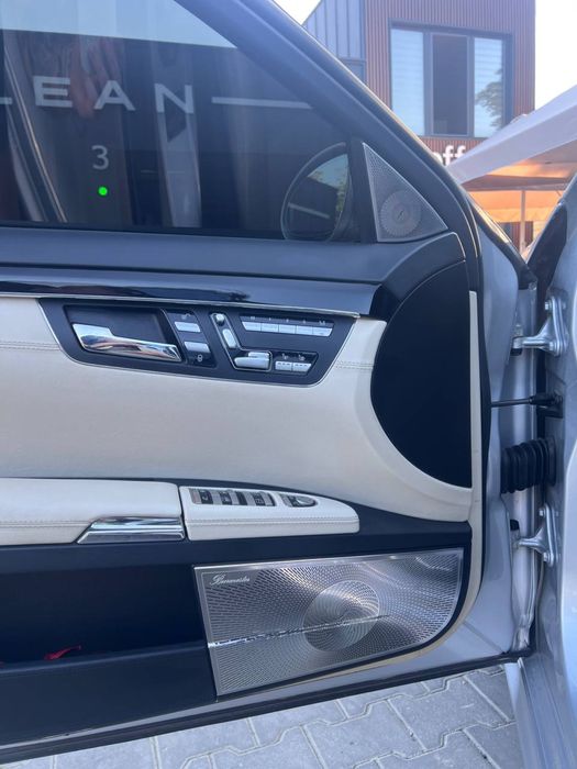 Металічні накладки на сітки динаміків W221 S-Class Burmester Harman