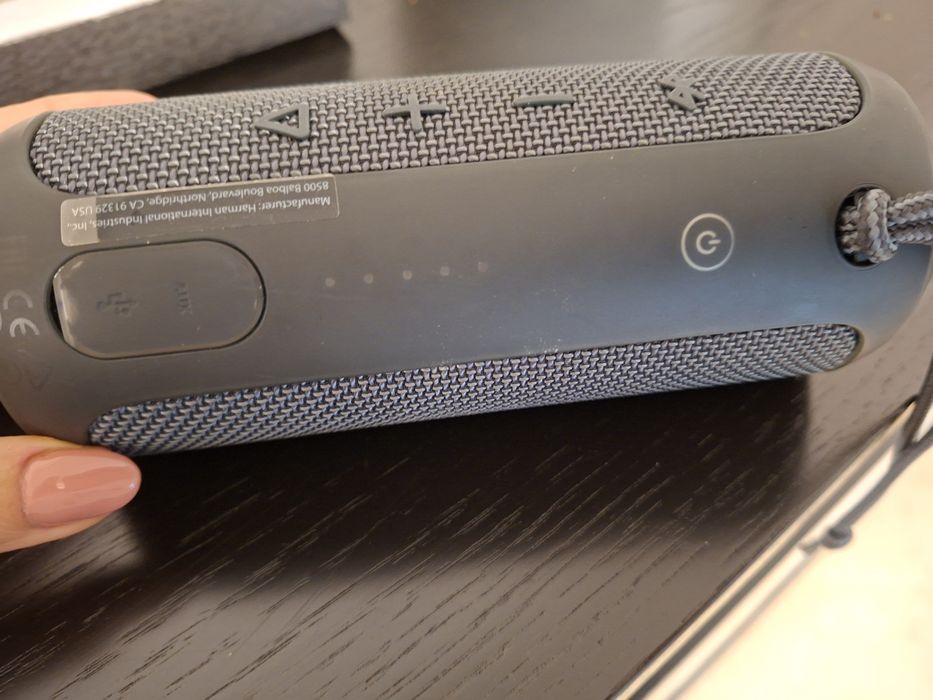 Coluna JBL Flip Essential ESTADO NOVO
