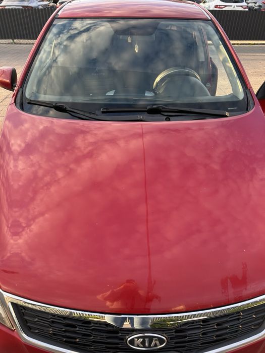 Kia Ceed 2009 червона