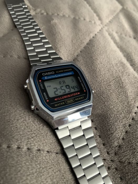 Продам Часы Casio A168