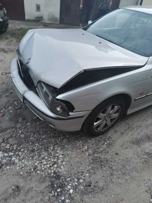 BMW E39 turning 1999r benzyna,gaz uszkodzony