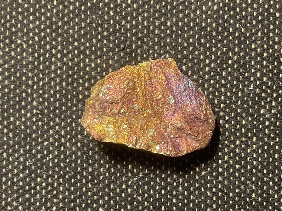 Pavão Calcopirite – Mineral de Cobre Iridescente