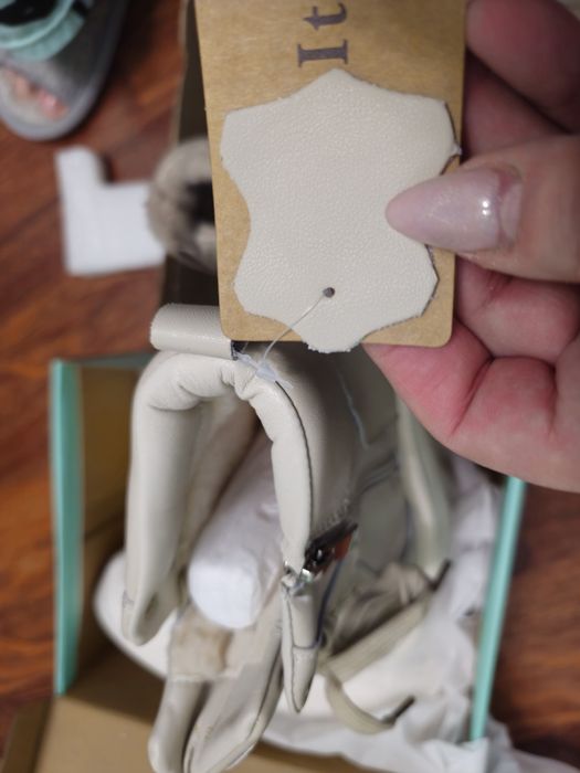 Ботинки зимние, натуральная кожа и натуральный  мех,  новые