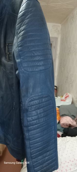 Бомбер из натуральной кожи 54р.