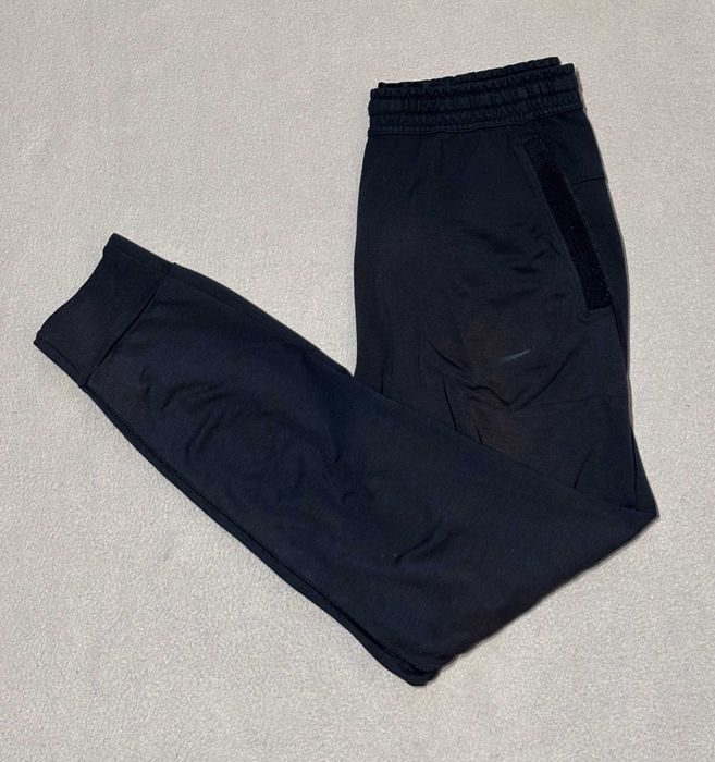 Spodnie dresowe Nike NSW Tech Pack Pant roz. S