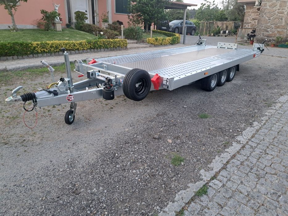 Atrelado porta carros