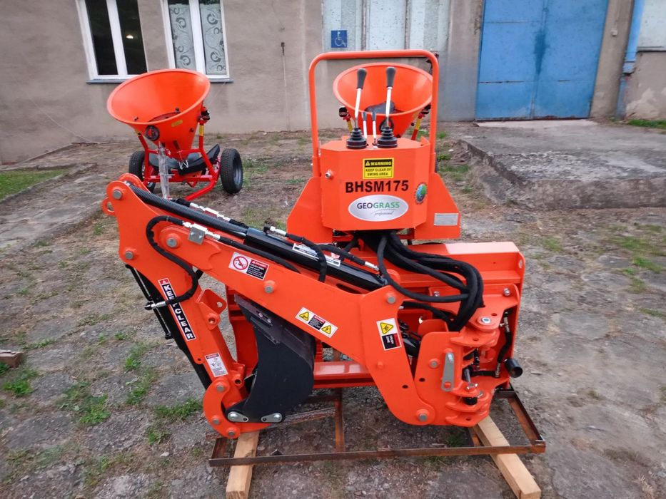 Koparka zawieszana do ciągnika z własną pompą hydrauliczną BHM175 BHM225 oraz wersje z przesuwem hydraulicznym BHMS175 BHMS225 Mikrus Troll GEOGRASS Raty Transport ramie kopiące ciągnikowe WOM URSUS ZETOR MF  Koparki do ciągników ciągniczków z własną pomp
