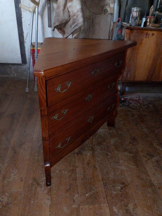 Komoda narożna antyk 62