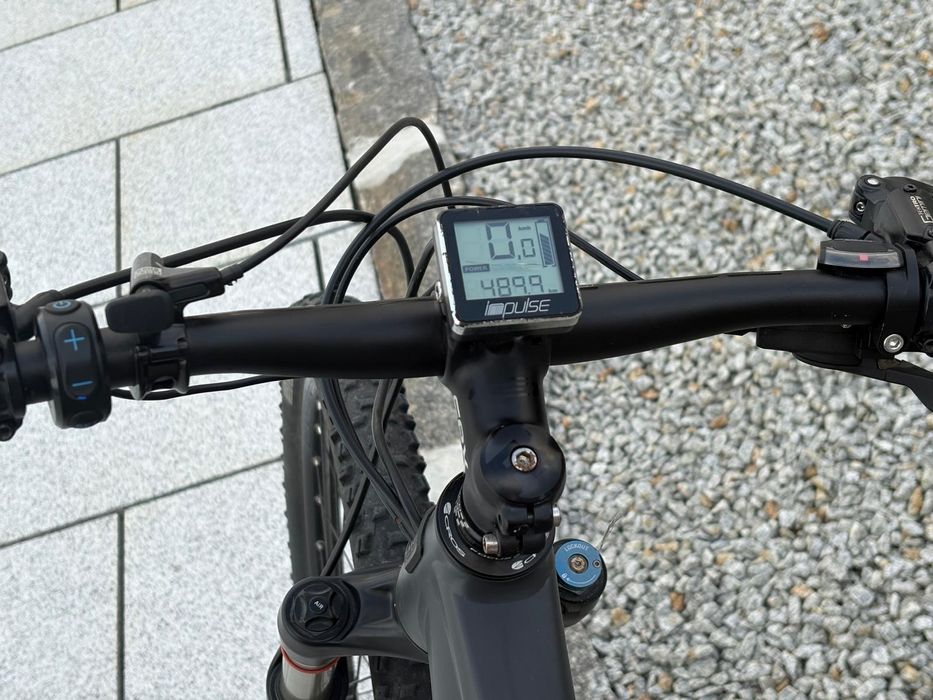 Focus Thron E-MTB – Suspensão Total – Excelente Estado