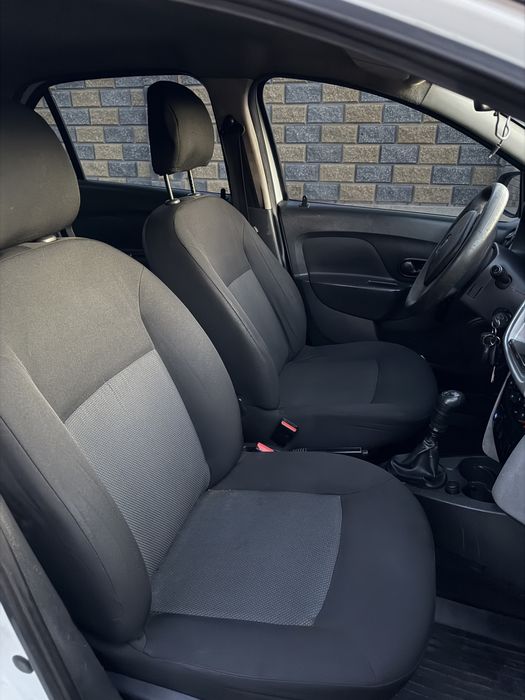 Продам Reno Logan 1.5 газ бензин