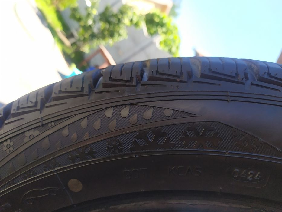 Две пары скатов 225/55/18