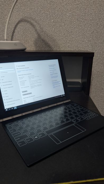 Планшет-трансформер Lenovo Yoga Windows 11