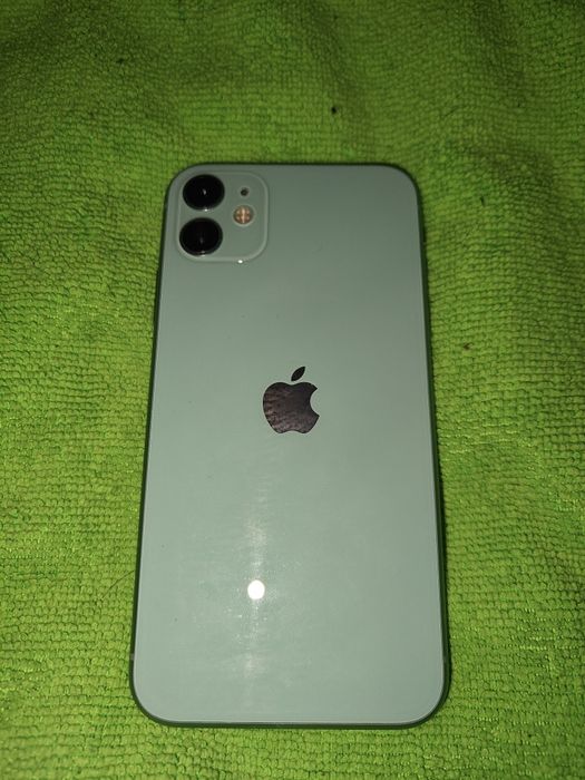 Iphone 11 , 64 gb Neverlock , акб 82  % рідна,по місту 5300 ідеал