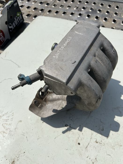 Впускний колектор Seat Toledo1 Впускний колектор Seat Toledo I 1.6 бензин Volkswagen Golf 3 Vento Passat B4 Audi 80 B4 Skoda Felicia