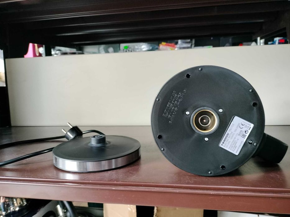 szklany czajnik elektryczny podświetlenie gwarancja 1,7L TIROSS TS2703