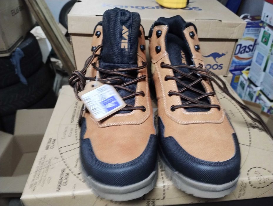 Nowe buty trekingowe AVIC Adventure rozmiar 45 z Niemiec