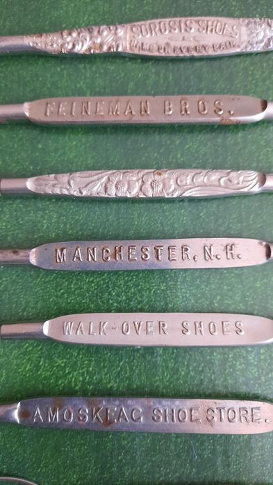 Гачки для ґудзиків, шнурків колекційні Англія