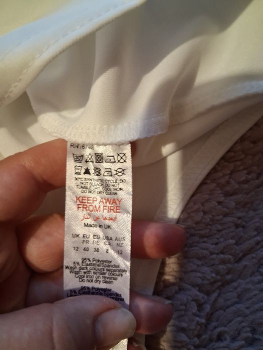 Body białe Boohoo 40-L nowe ,odkryte ramiona z klasą szykowne glamour