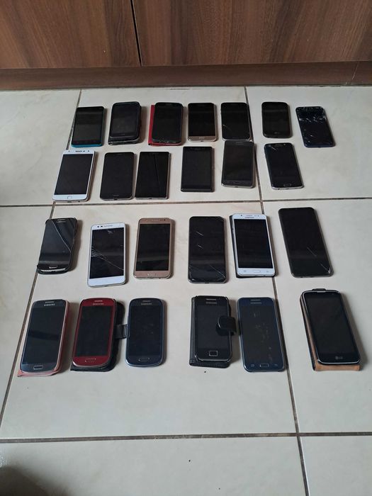 Smartfony Samsung ,Lg i inne