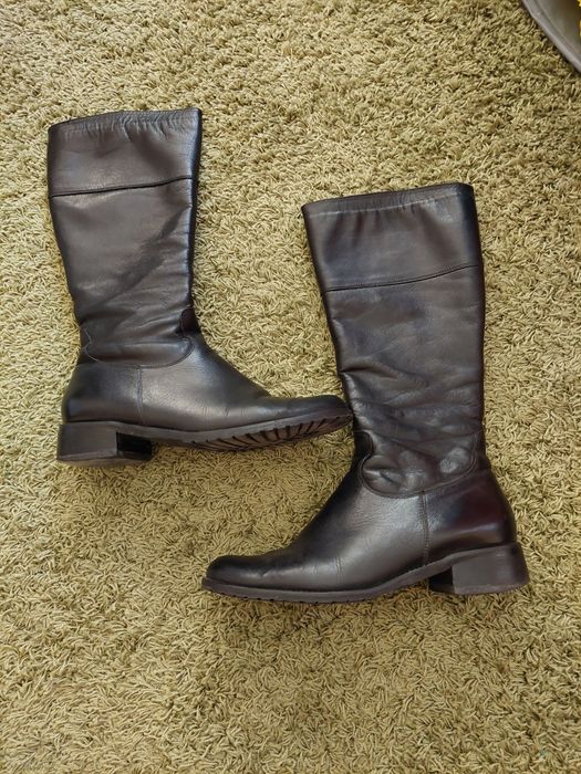 Klasyczne czarne kozaki r. 40