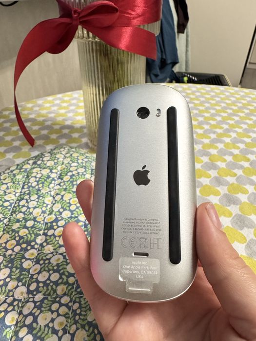 Миша Apple Magic Mouse Multi-Touch Surface Bluetooth White